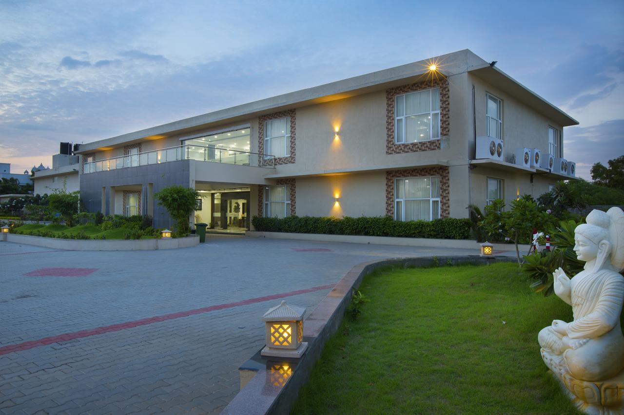 Landmark Pallavaa Beach Resorts Mamallapuram Exterior foto