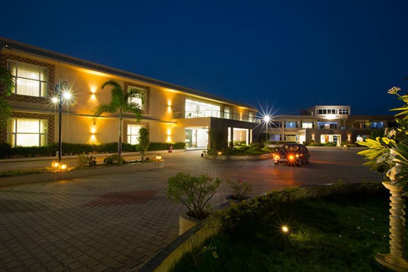 Landmark Pallavaa Beach Resorts Mamallapuram Exterior foto
